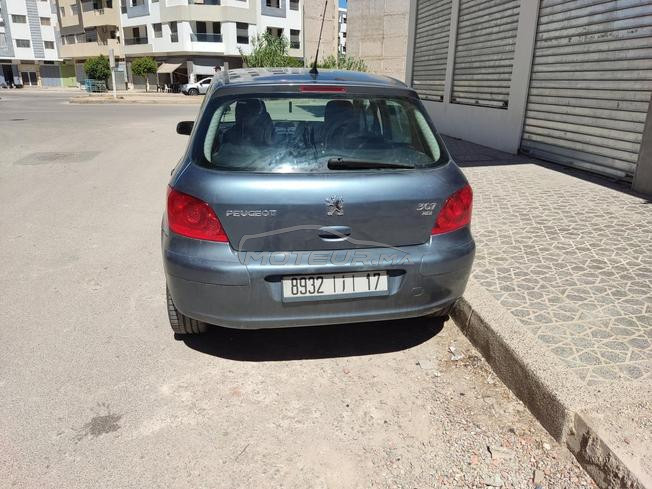 une voiture Peugeot 