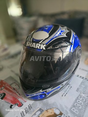 Casque veritable Shark très bon état 