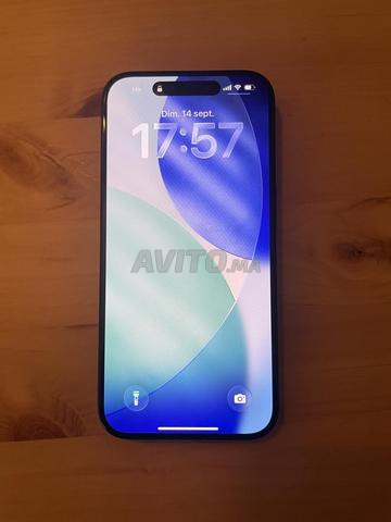 iPhone 15 Pro 256GB Bleu Titanium très bon état - 2