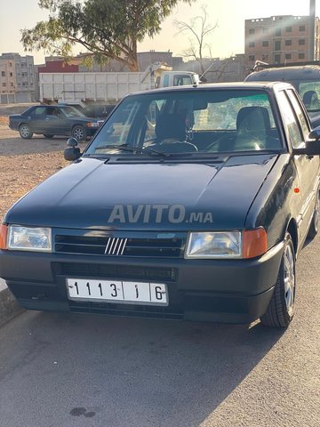 Fiat Uno Essence Manuelle 2000 à Bejaad