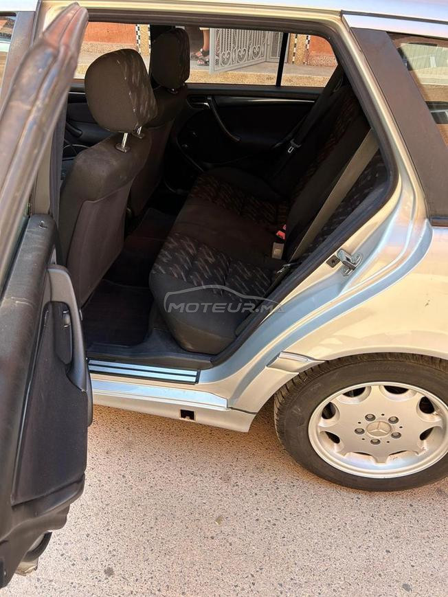 Mercedes-Benz 220 Diesel Manuelle 1997 à Berkane
