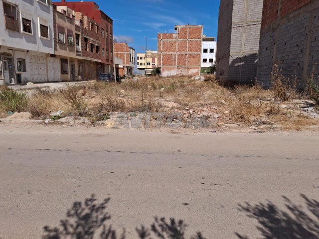 Terrain commercial à vendre à Meknès, 115m²