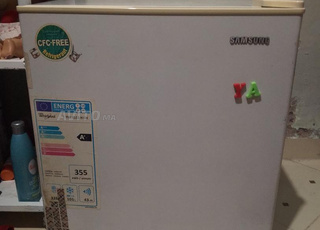 ثلاجة للبيع 