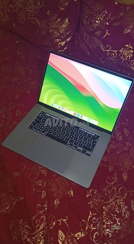 MacBook pro 16 pouce 2019 16 Gb 500 ssd