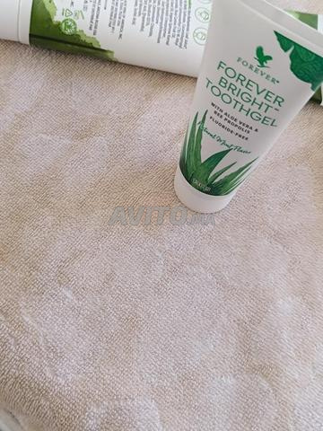 معجون أسنان Forever Bright بجل الألوفيرا و العكبر - 2