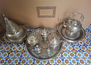 فنايق تعامر مكب شلال قدام