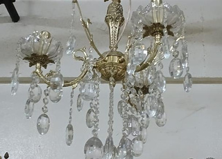 Lustre en bronze made in Espagne et 3 ampoules