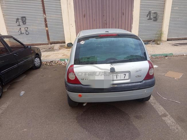 Renault Clio 2 campus ba9a n9iya 