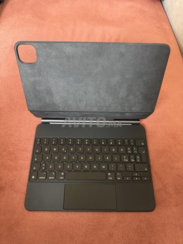 Magic Keyboard 11 pouces