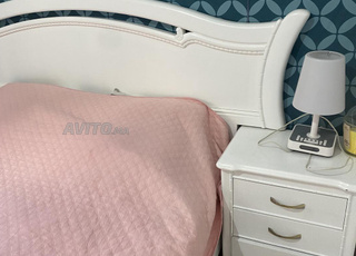 Grand lit bois massif 