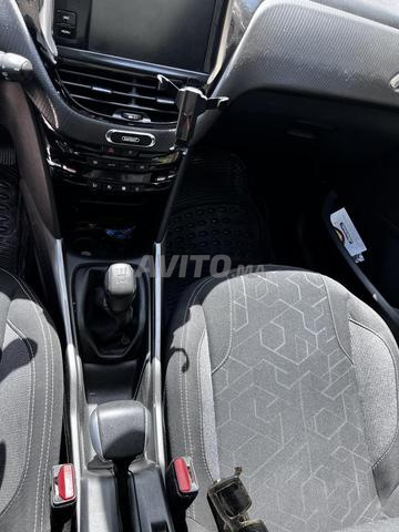  voiture premiere main très bonne état  - 2