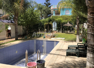 فيلا محفضة كبيرة للبيع 