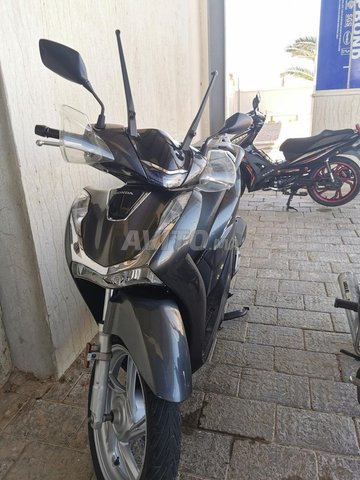 sh smart digital 125