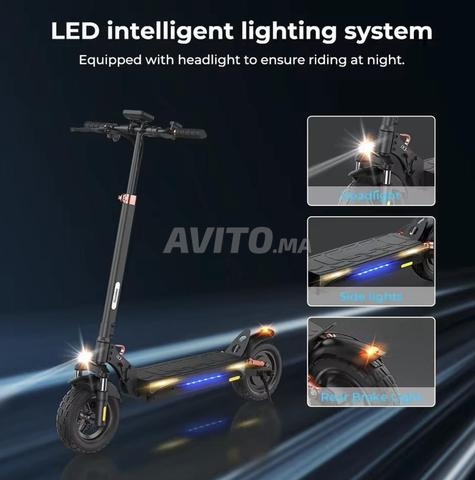 IScooter iX3 – 800 W, 40 km/h, autonomie 40 km