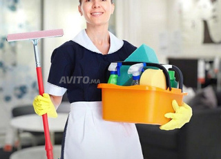 خادمة منزلية مع المبيت أو بدون