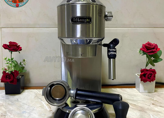 Machine à café Delonghi Dedica Avec Accessoires 
