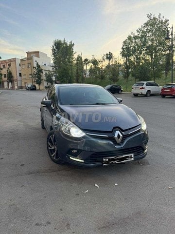 Renault Clio Diesel Automatique 2017 à Tanger