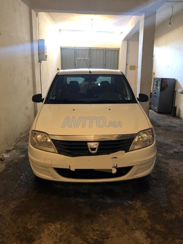 Dacia Logan Diesel Manuelle 2010 à Agadir