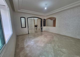 appartement à vendre à Riyad Abdelmoumen 2050000