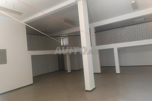Local commercial spacieux 160 m² à vendre