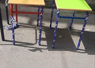 Mobilier de scolaire  طاولات مدرسية