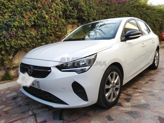 Opel corsa essence en très bonne état  - 2