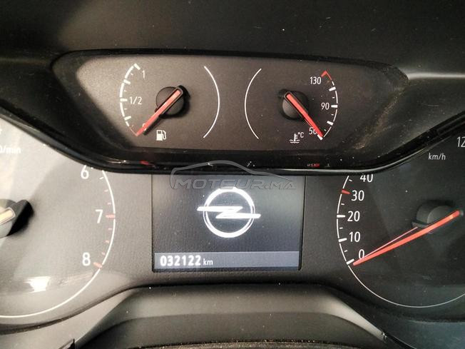 Opel corsa essence en très bonne état 
