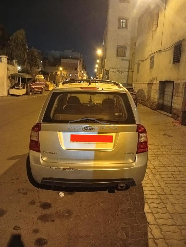Kia carens 