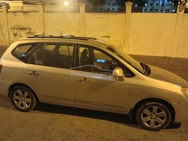 Kia carens 