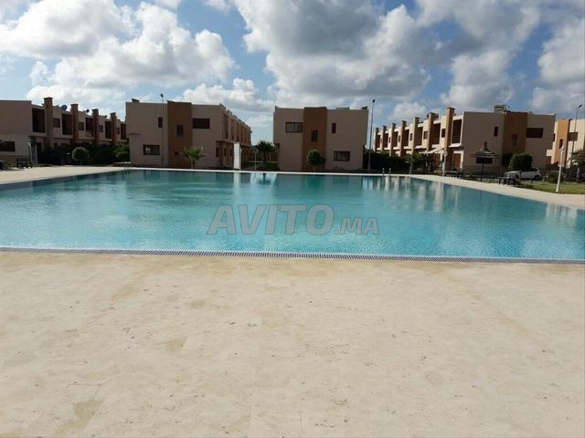 دوبلكس مع حديقة للإيجار شهريًا في سيدي رحال