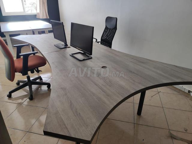 8 bureau et 5 chaises et table reunion de 6 prs - 2