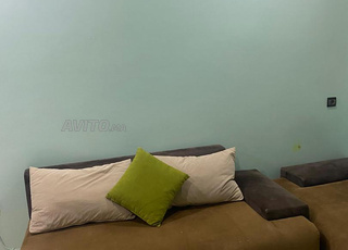  deux fauteuils 2.20m et 1.80m  largeur 90 cm 