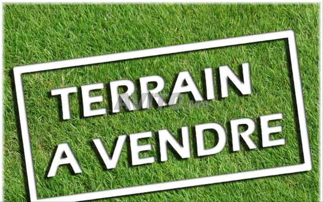 Lot de Terrain commercial en vente à Deroua