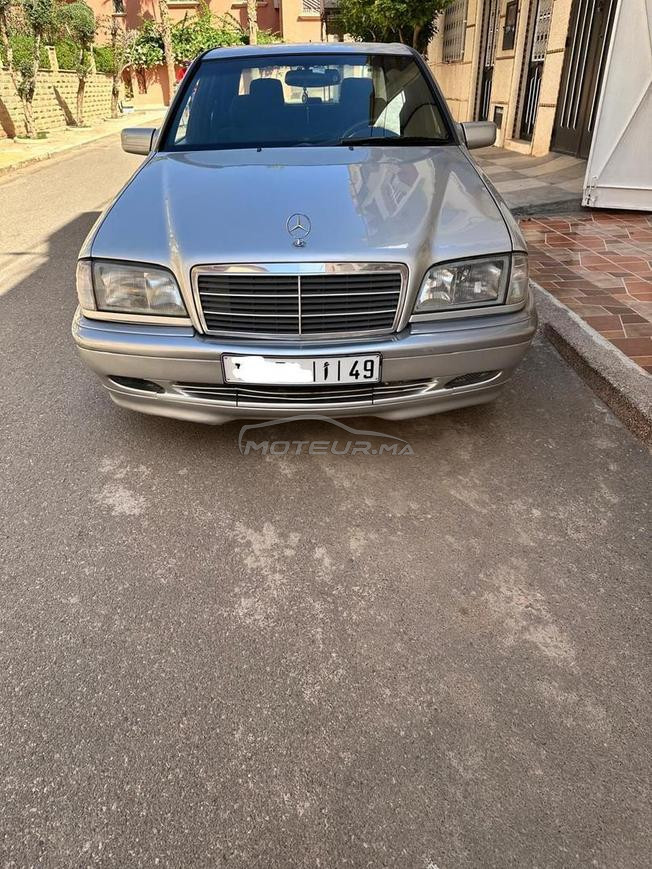 Mercedes Benz 250 Turbo Diesel