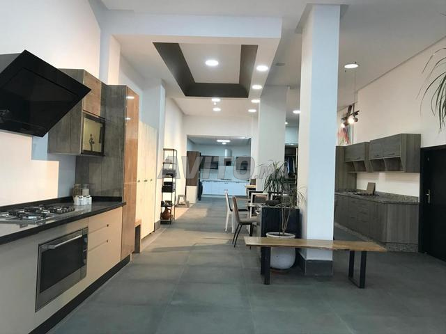 Magasin commercial de 150m à vendre pret de 2mars