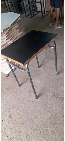 Table individuelle avec plateau en bois - 2