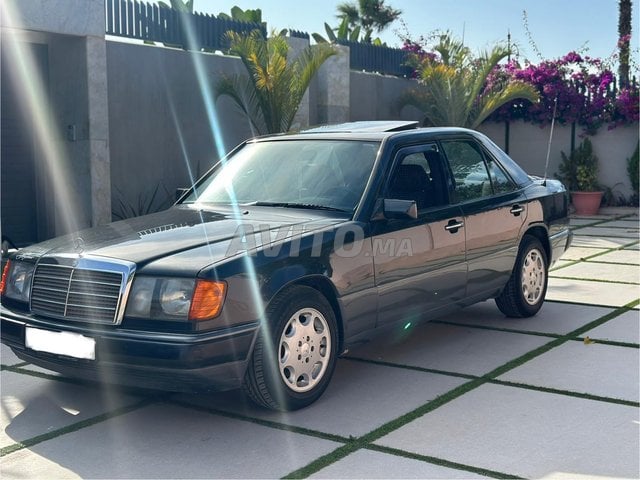 Mercedes-Benz 250 Diesel Manuelle 1992 à Rabat