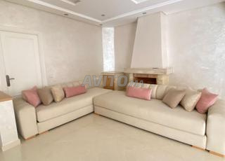 كنابان جديدان مع تخزين للبيع