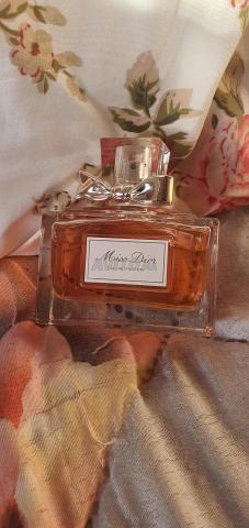 eaux de parfum Miss Dior