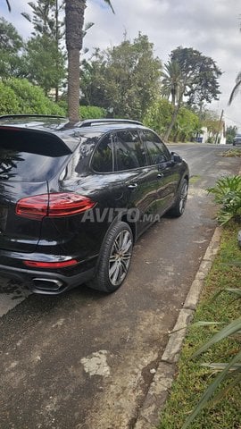 Porsche cayenne état neuf