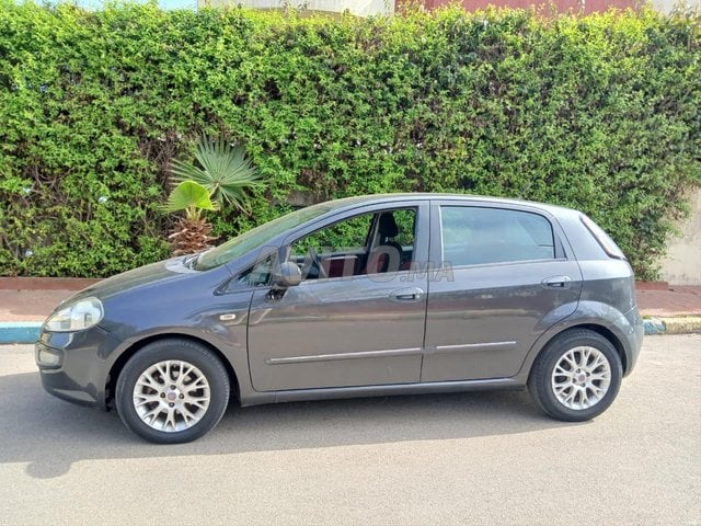 Fiat Grande Punto Diesel Manuelle 2011 à Rabat 