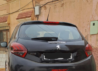 Peugeot 208 Diesel Manuelle 2019 à Errachidia