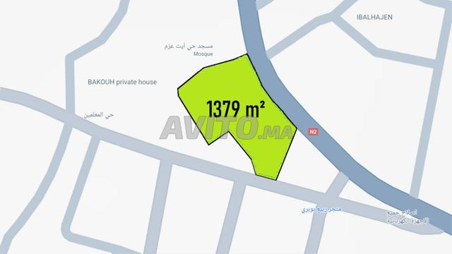 أرض بمساحة 1,379 متر مربع في آيت عزة
