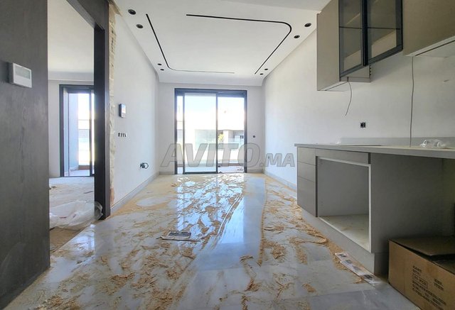 Studio Neuf 46m2 5è étg Terrasse Garage Princesses