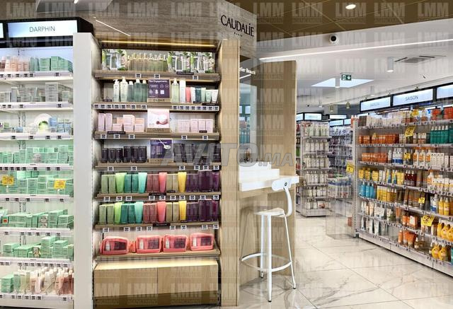 rayonnage pharmacie et cosmétique  - 2