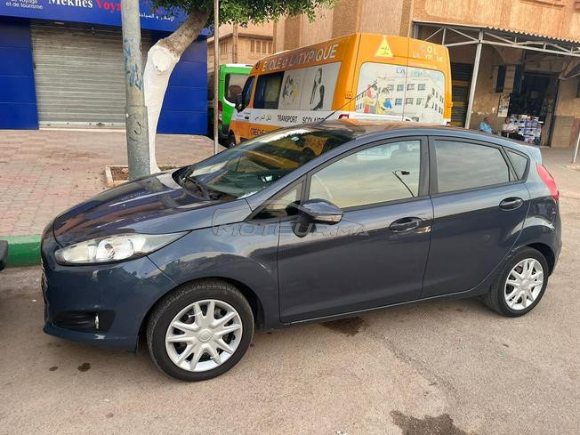 ford fiesta en bon état 