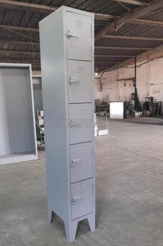 Armoire casier vestiaire métallique 3 portes dispo