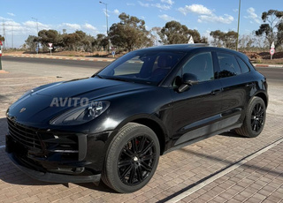 Porsche Macan Essence Automatique 2021 à Marrakech