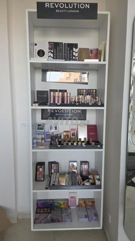 Maquillage en gros marque Absolute et Revolution  - 2