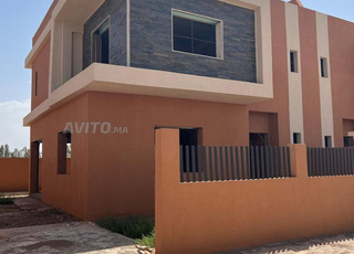 Villa titré a vendre sur la route d'amizmiz 